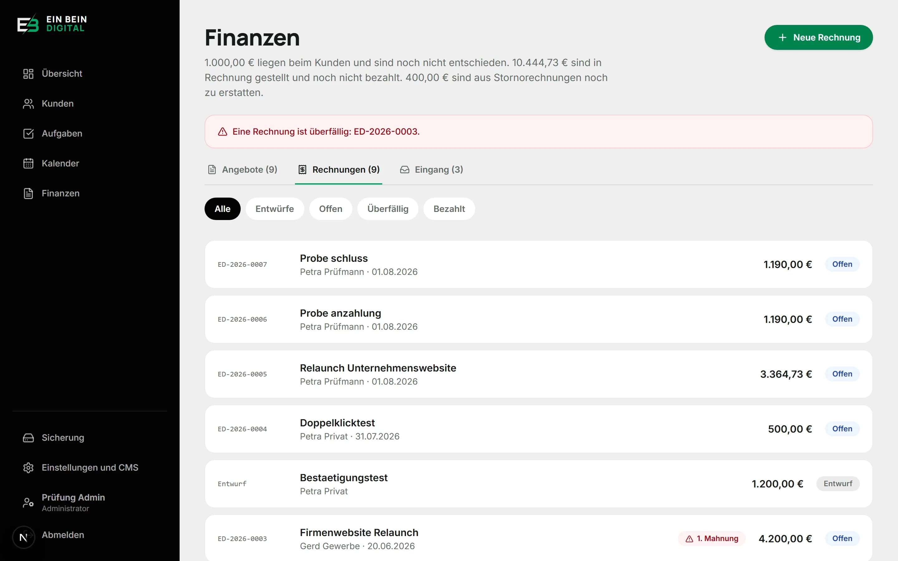 Rechnungsliste im CRM von Ein Bein Digital, mit offener Forderung, Filtern und einem Hinweis auf eine überfällige Rechnung.